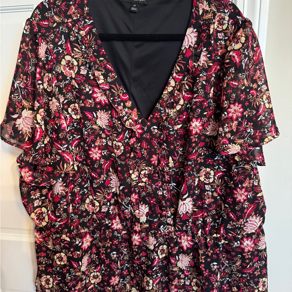 H&M Black Floral V-Neck Top